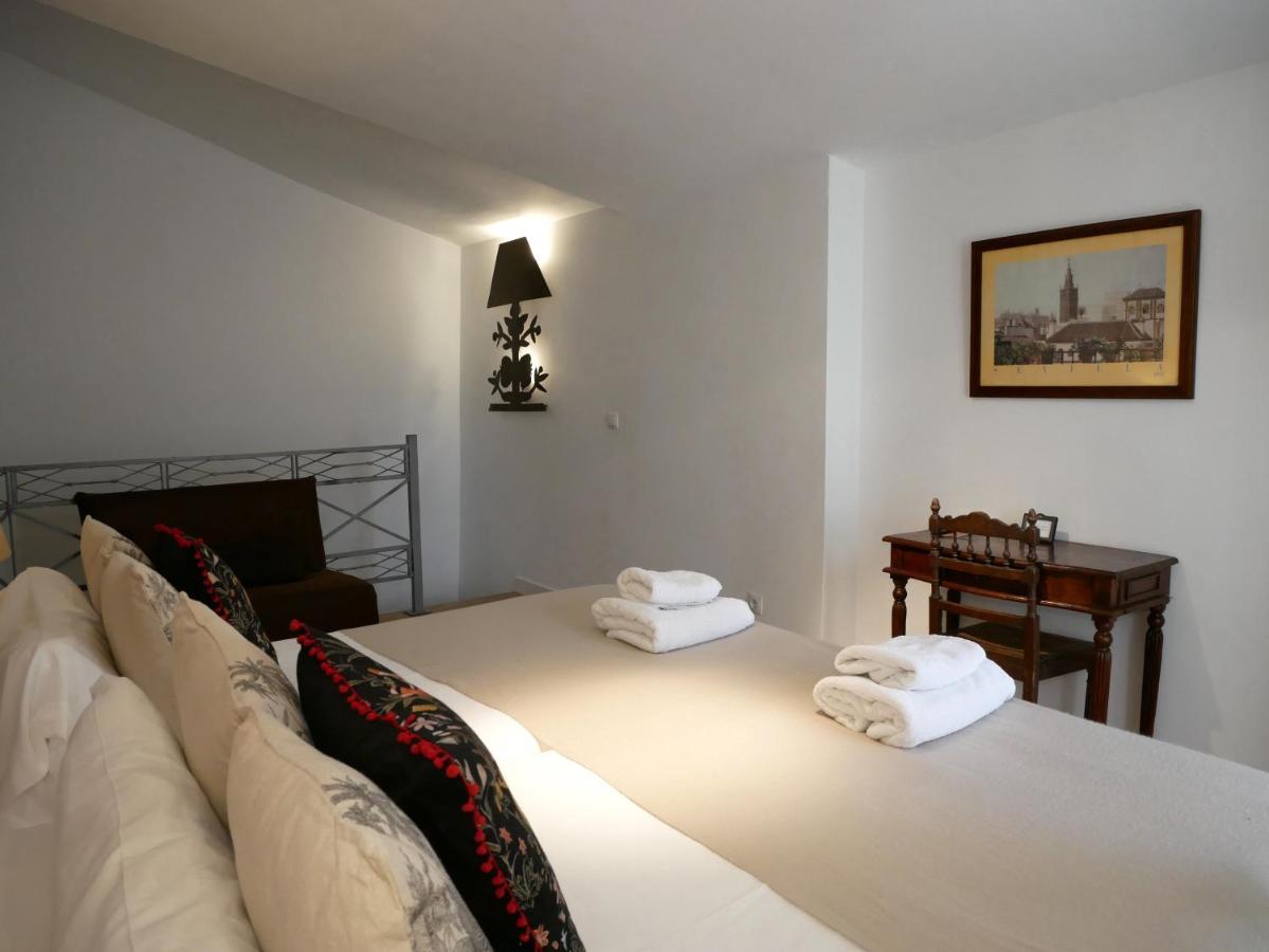 La Casita Del Arenal Apartment Севиля Екстериор снимка